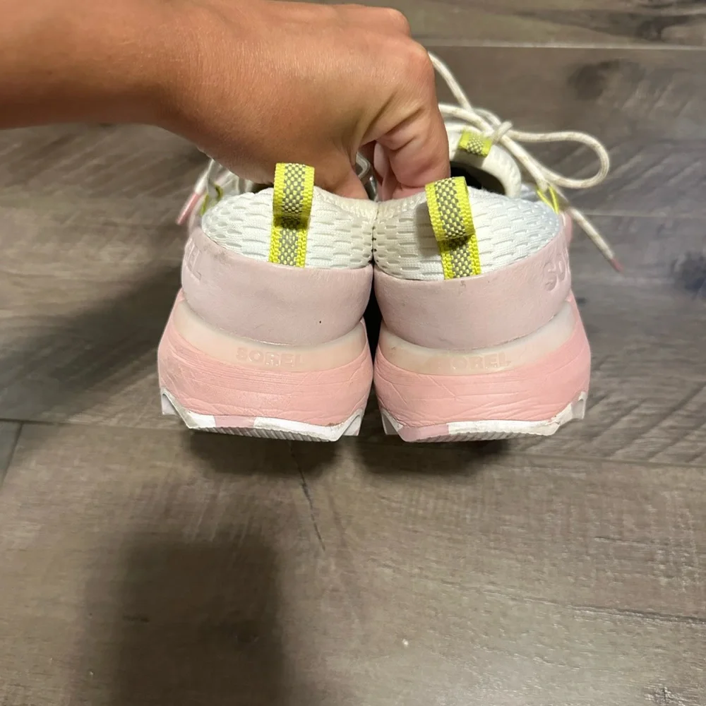 Sorel Kinetic Impact Lace Sneaker White Eraser Pink 8.5